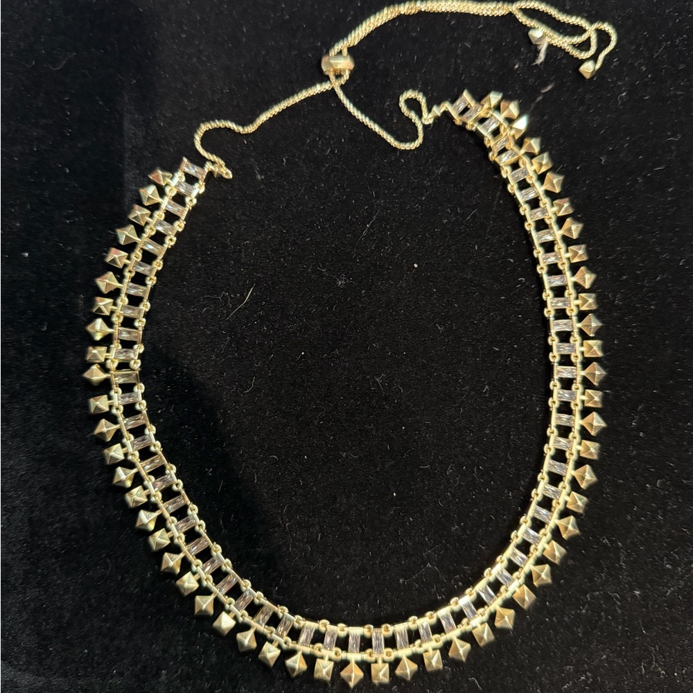 Kendra Scott Oscar necklace